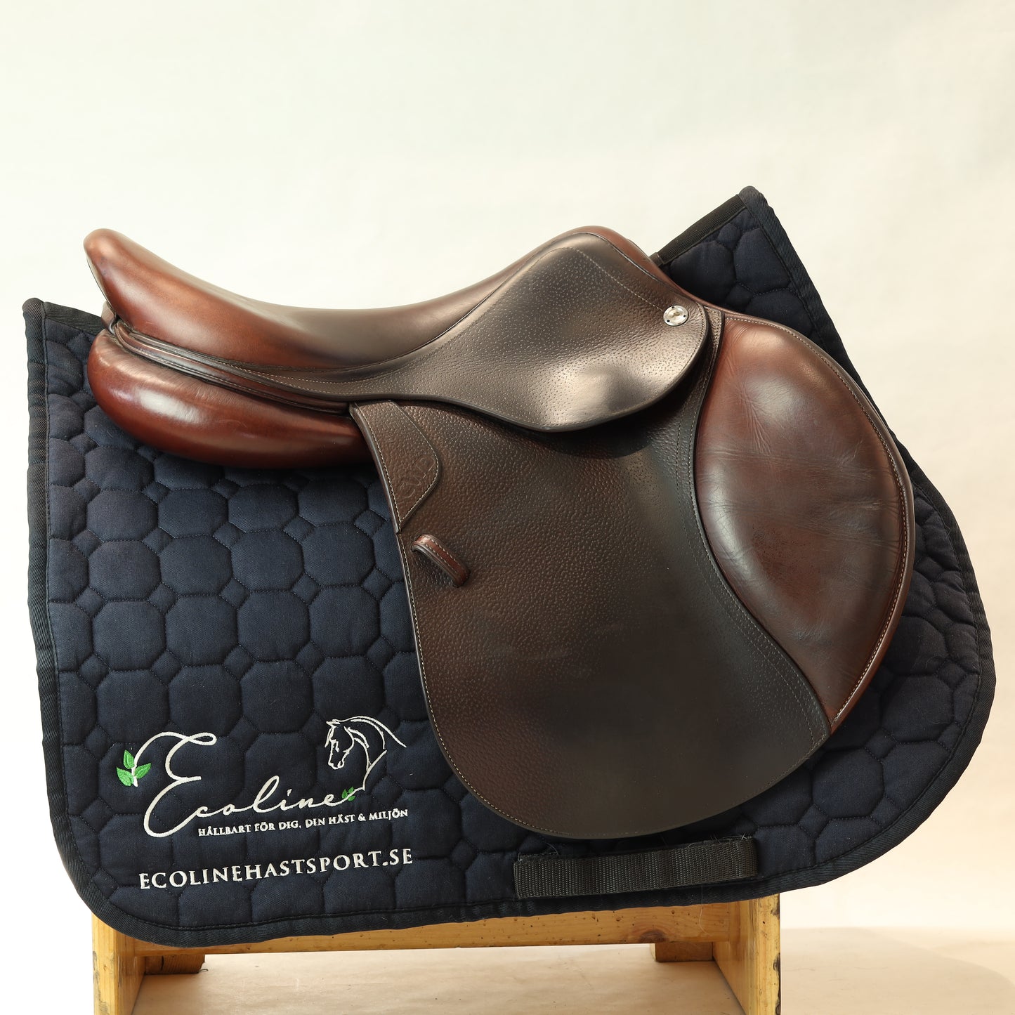 CWD SE01 17"