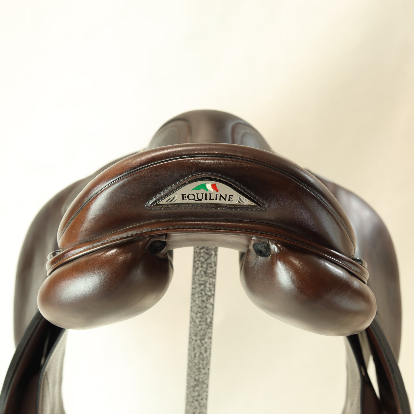 Equiline Closer 16"